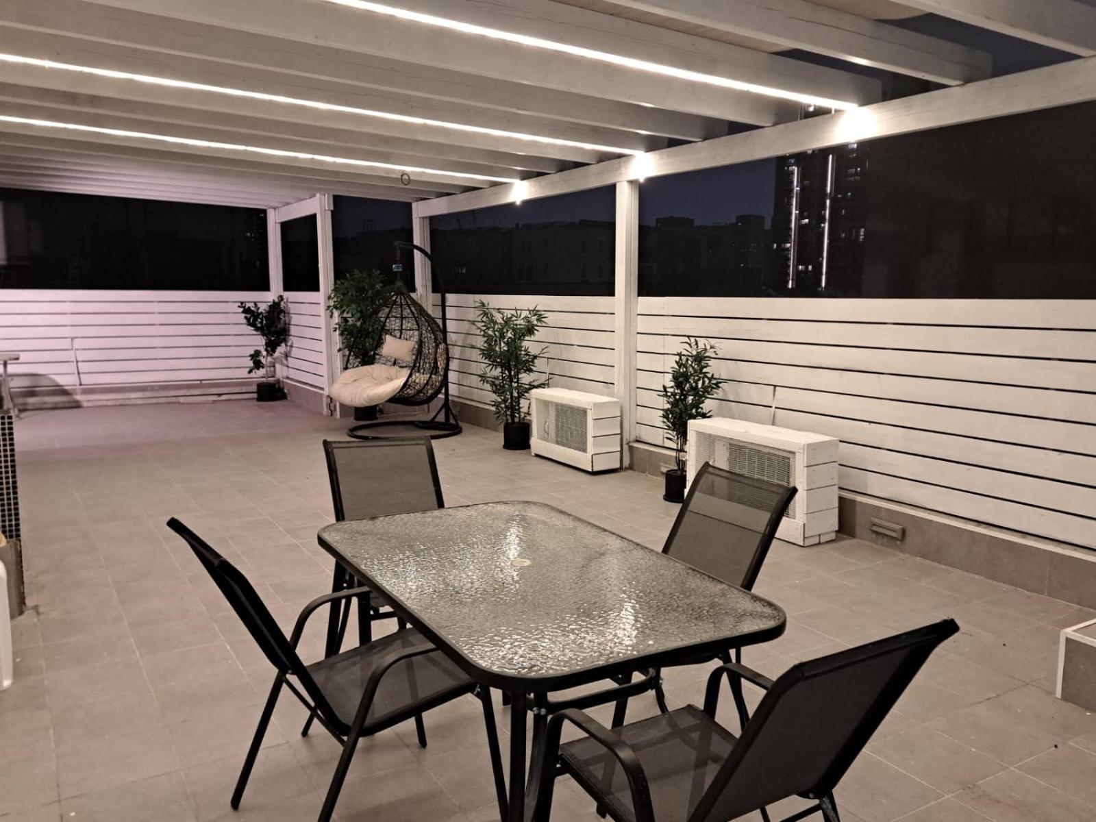 Authentic One Bedroom Apartment In City Center Jerusalem Exterior foto